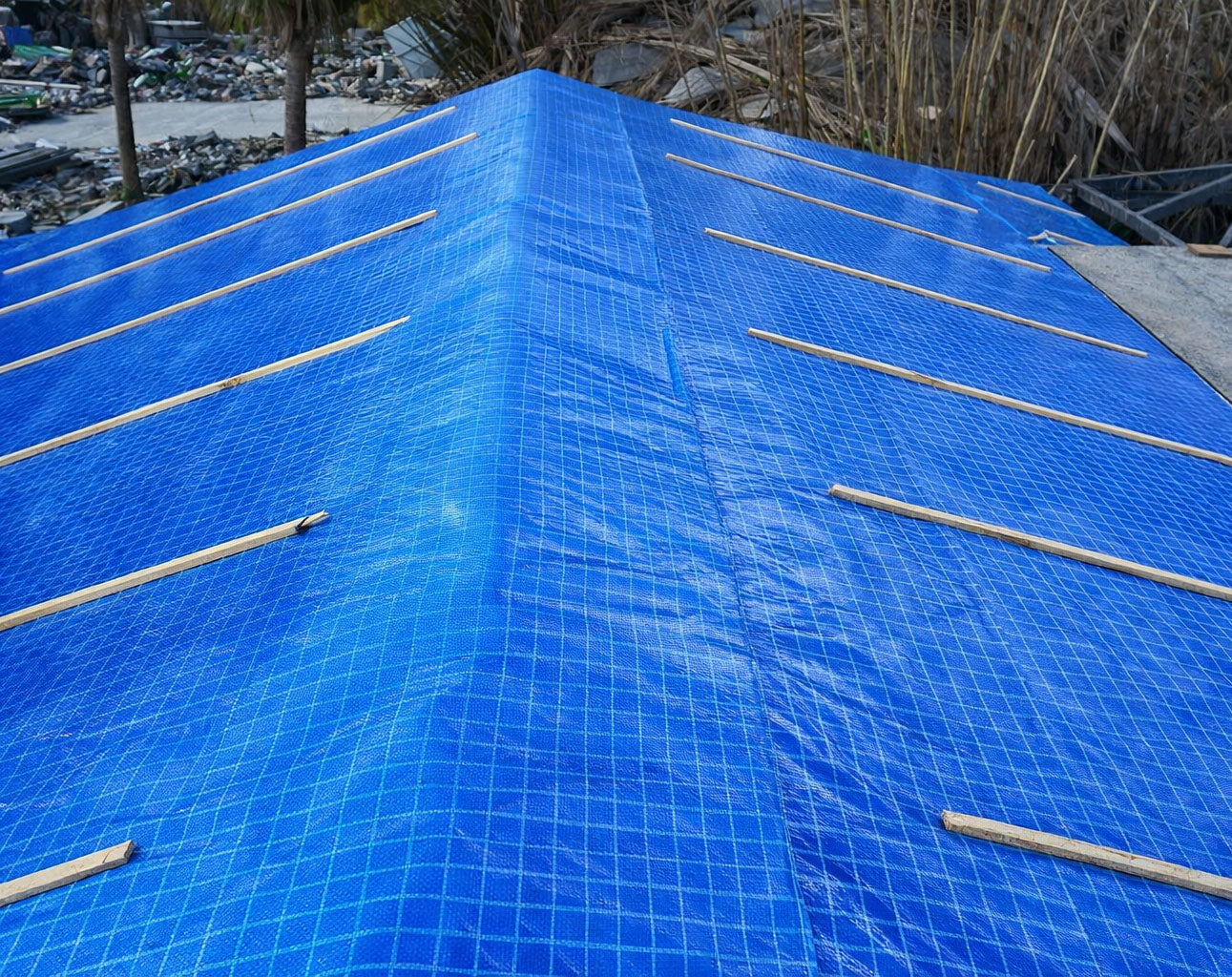 Blue Emergency Roof Sheeting - Fire Retardent